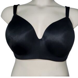 Cacique Lightly Lined Tshirt No Wire Bra